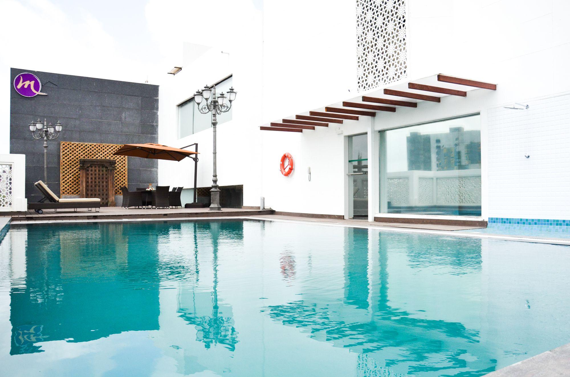 Grand Mercure Vadodara Surya Palace Εξωτερικό φωτογραφία