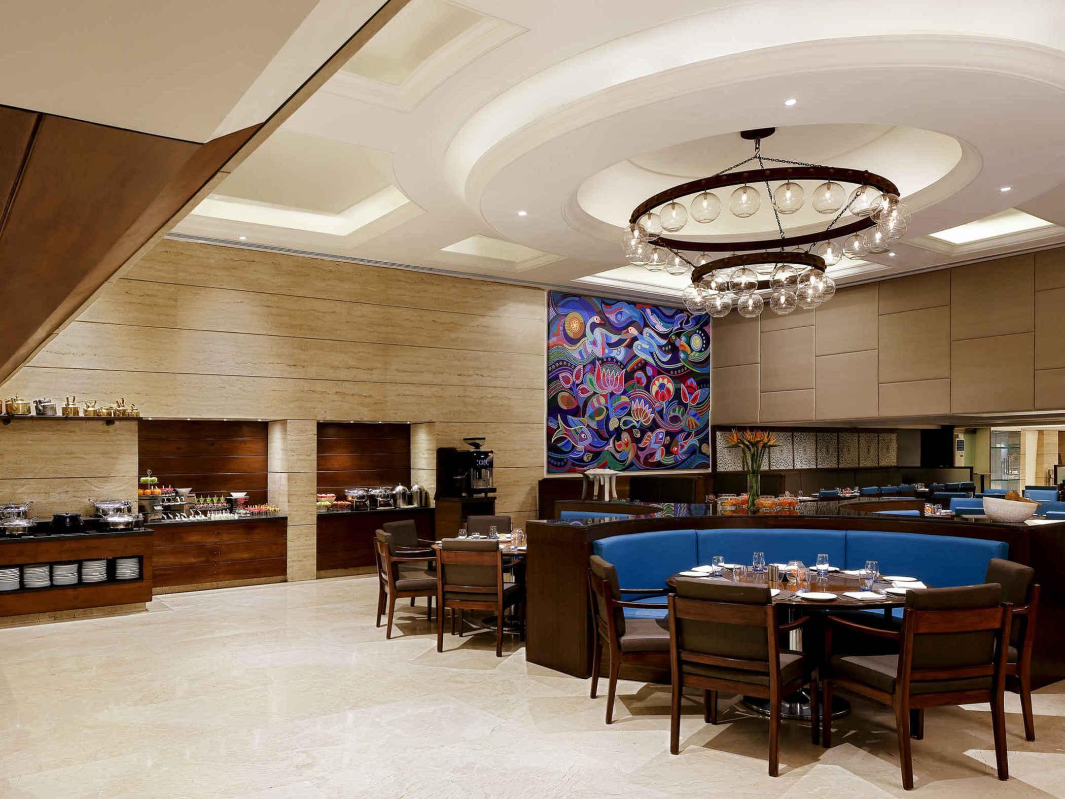 Grand Mercure Vadodara Surya Palace Εξωτερικό φωτογραφία