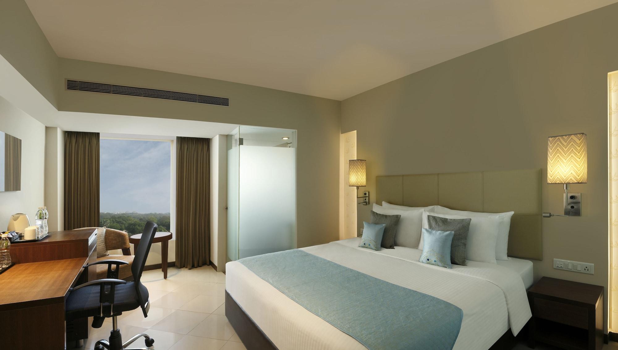 Grand Mercure Vadodara Surya Palace Εξωτερικό φωτογραφία
