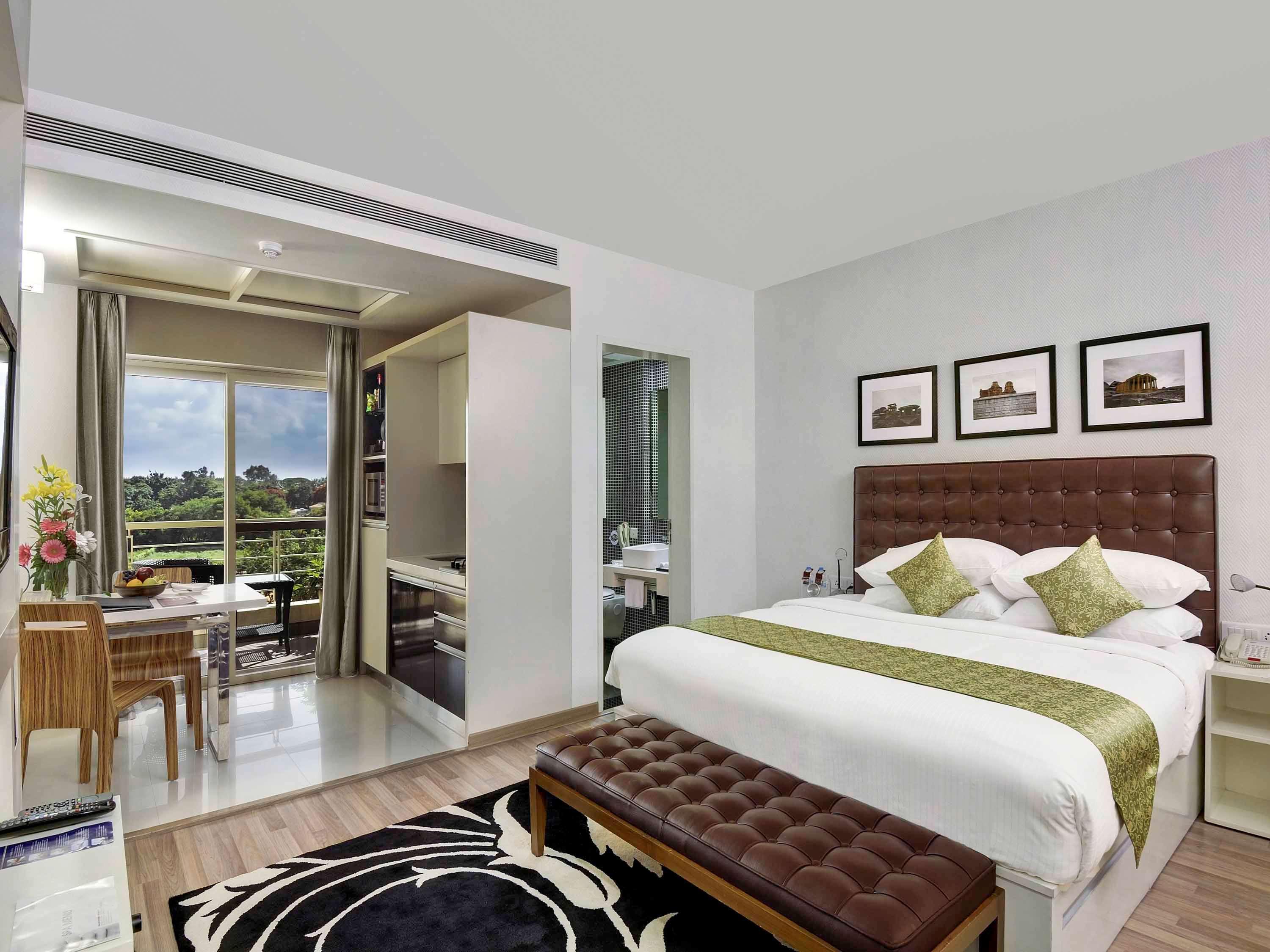 Grand Mercure Vadodara Surya Palace Εξωτερικό φωτογραφία