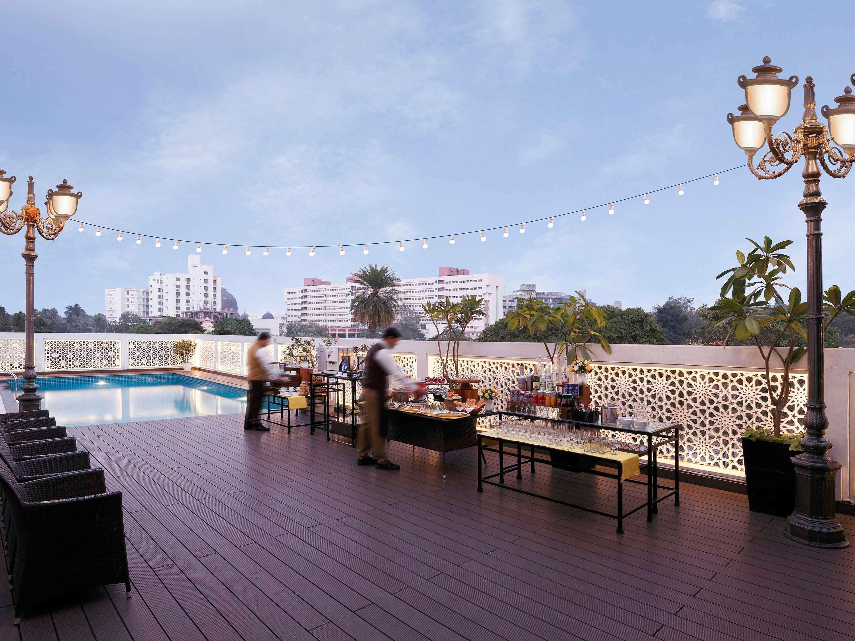Grand Mercure Vadodara Surya Palace Εξωτερικό φωτογραφία