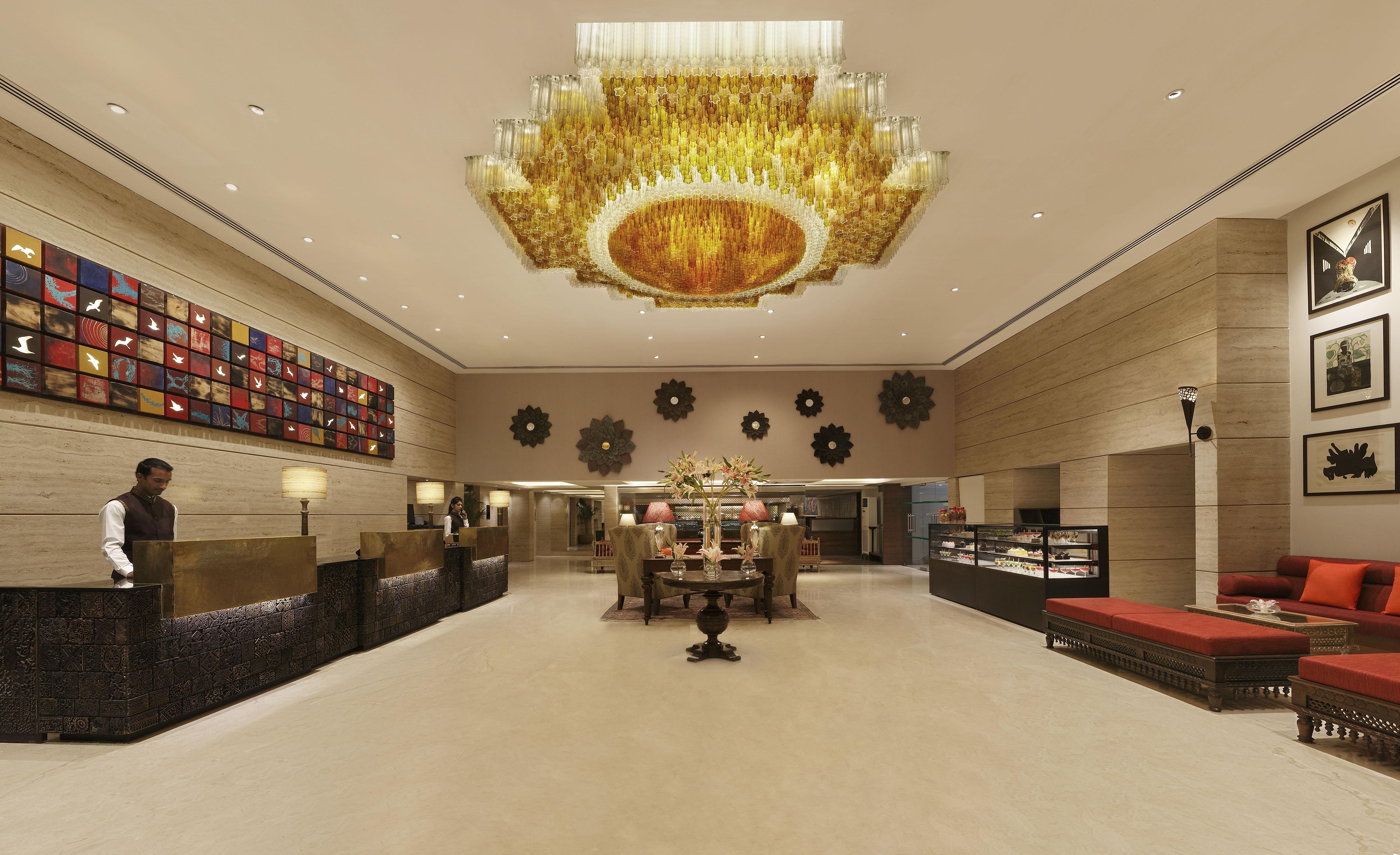 Grand Mercure Vadodara Surya Palace Εξωτερικό φωτογραφία