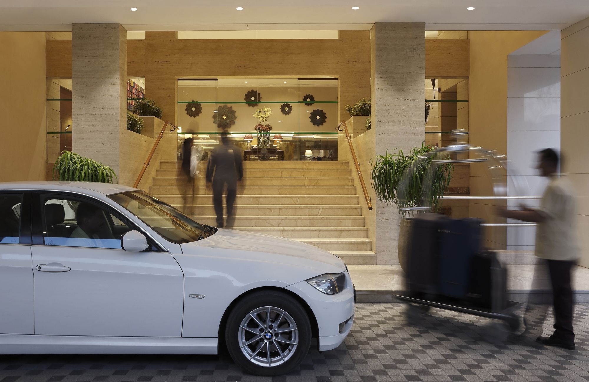 Grand Mercure Vadodara Surya Palace Εξωτερικό φωτογραφία